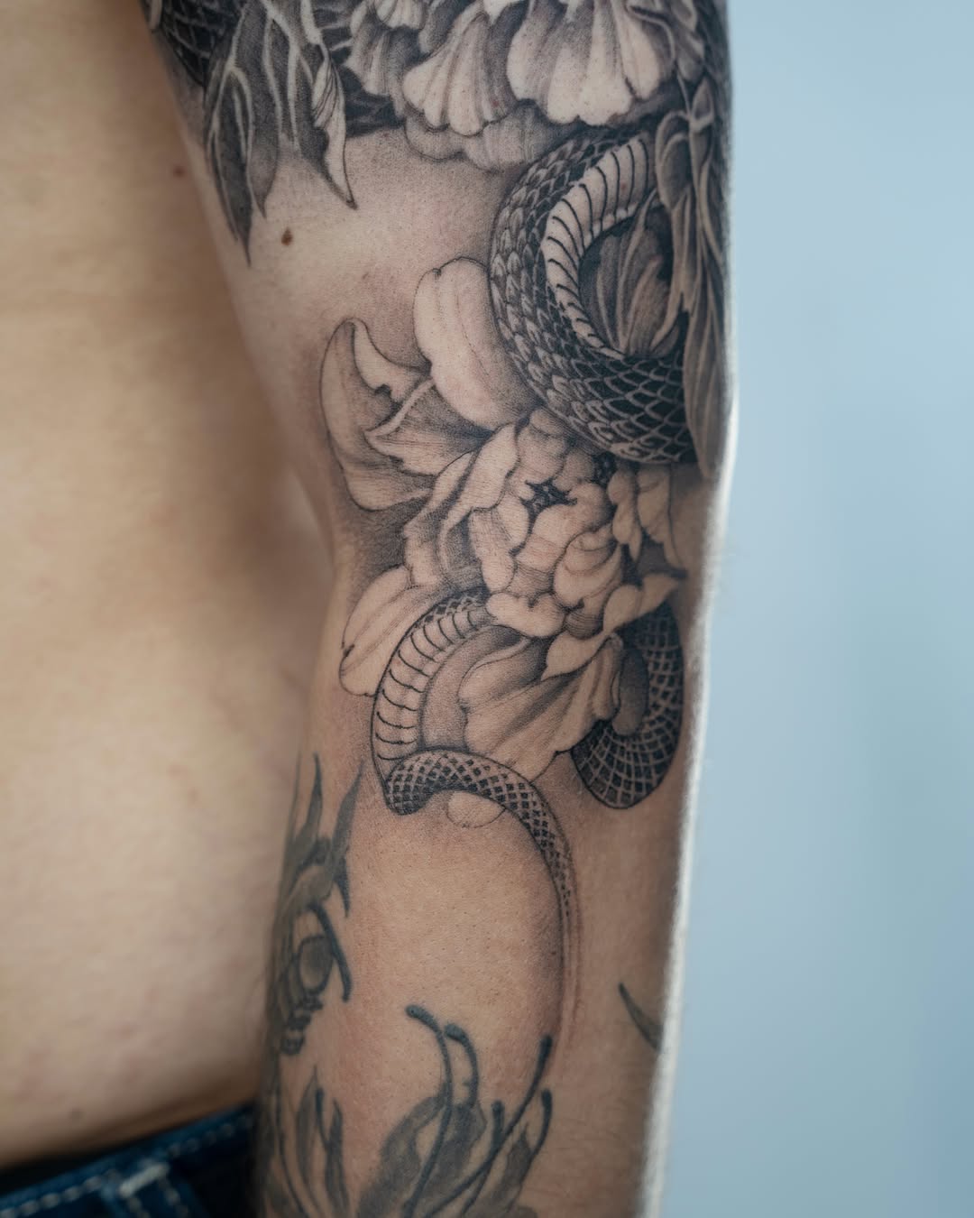 Tattoo by @tattoosbytri — black_and_grey, realism