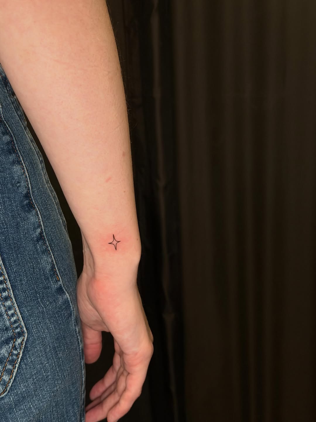 Tattoo by @izzyinktattoos_ — fine_line, minimalist