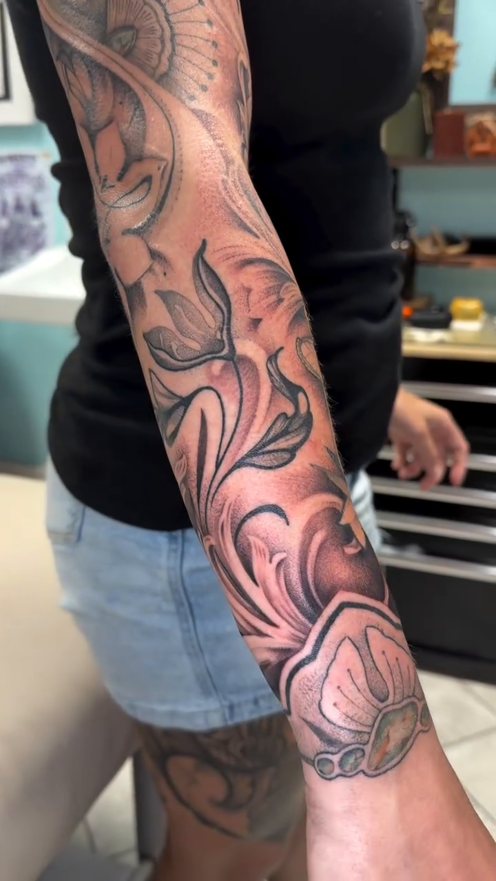 Tattoo by @sav.exe — black_and_grey, realism