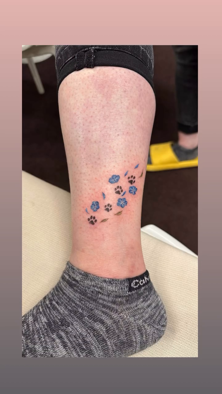 Tattoo by @dongyang.ink — fine_line, minimalist
