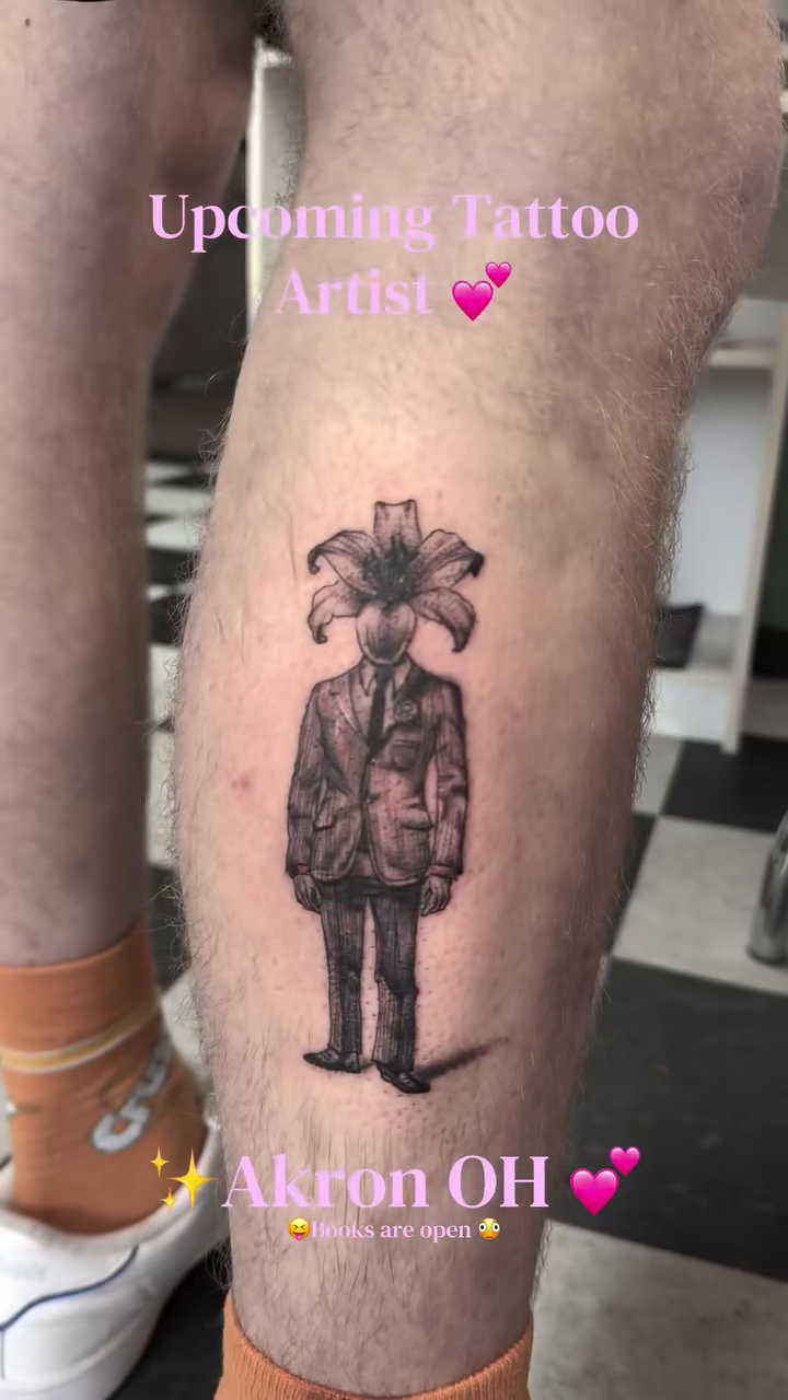 Tattoo by @tattoosbynahla โ black_and_grey