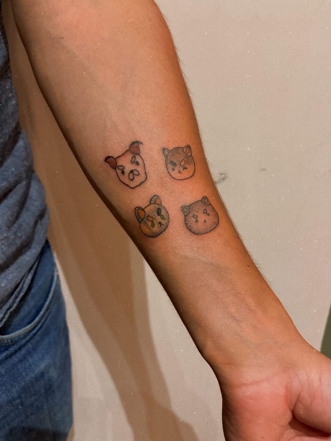 Tattoo by @inky_birdz โ minimalist