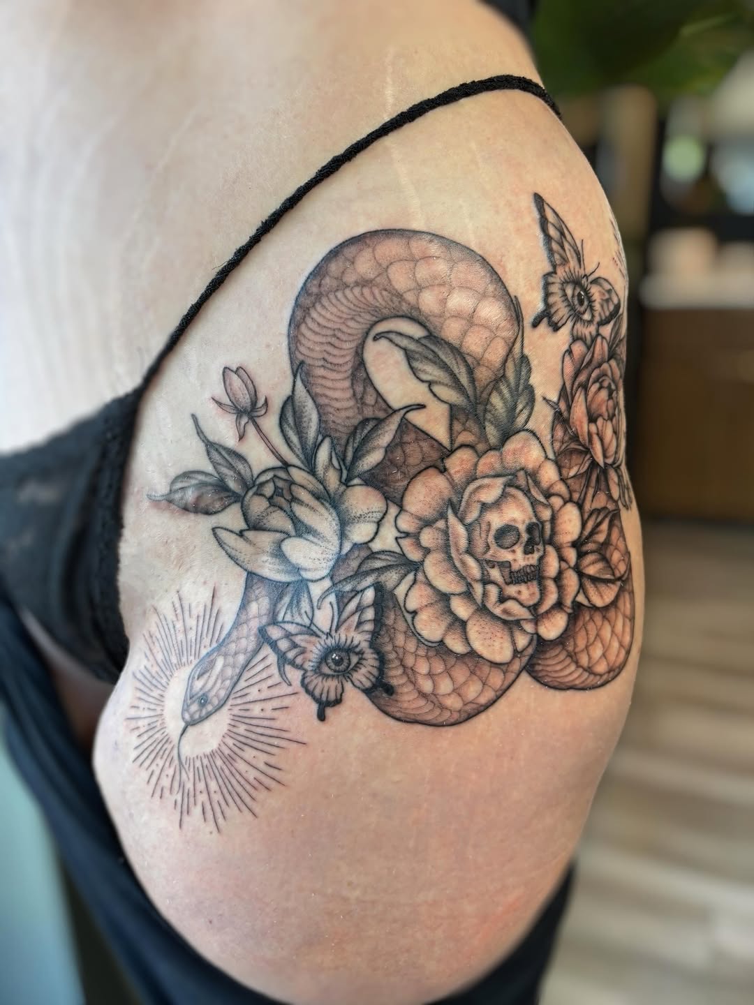 Tattoo by @tats_by_bcatt — black_and_grey, illustrative