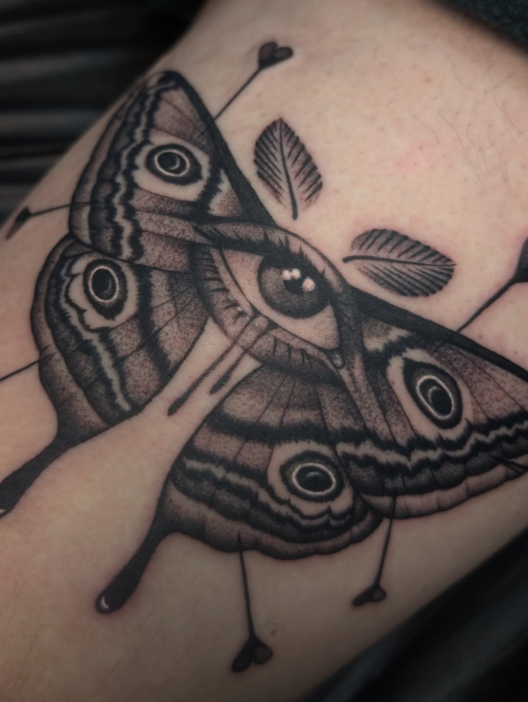 Tattoo by @reymarcable β black_and_grey, illustrative