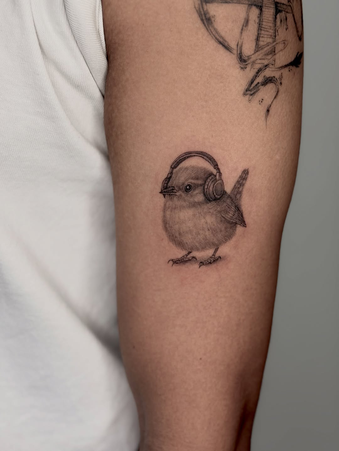 Tattoo by @neomaia.ink — realism, black_and_grey