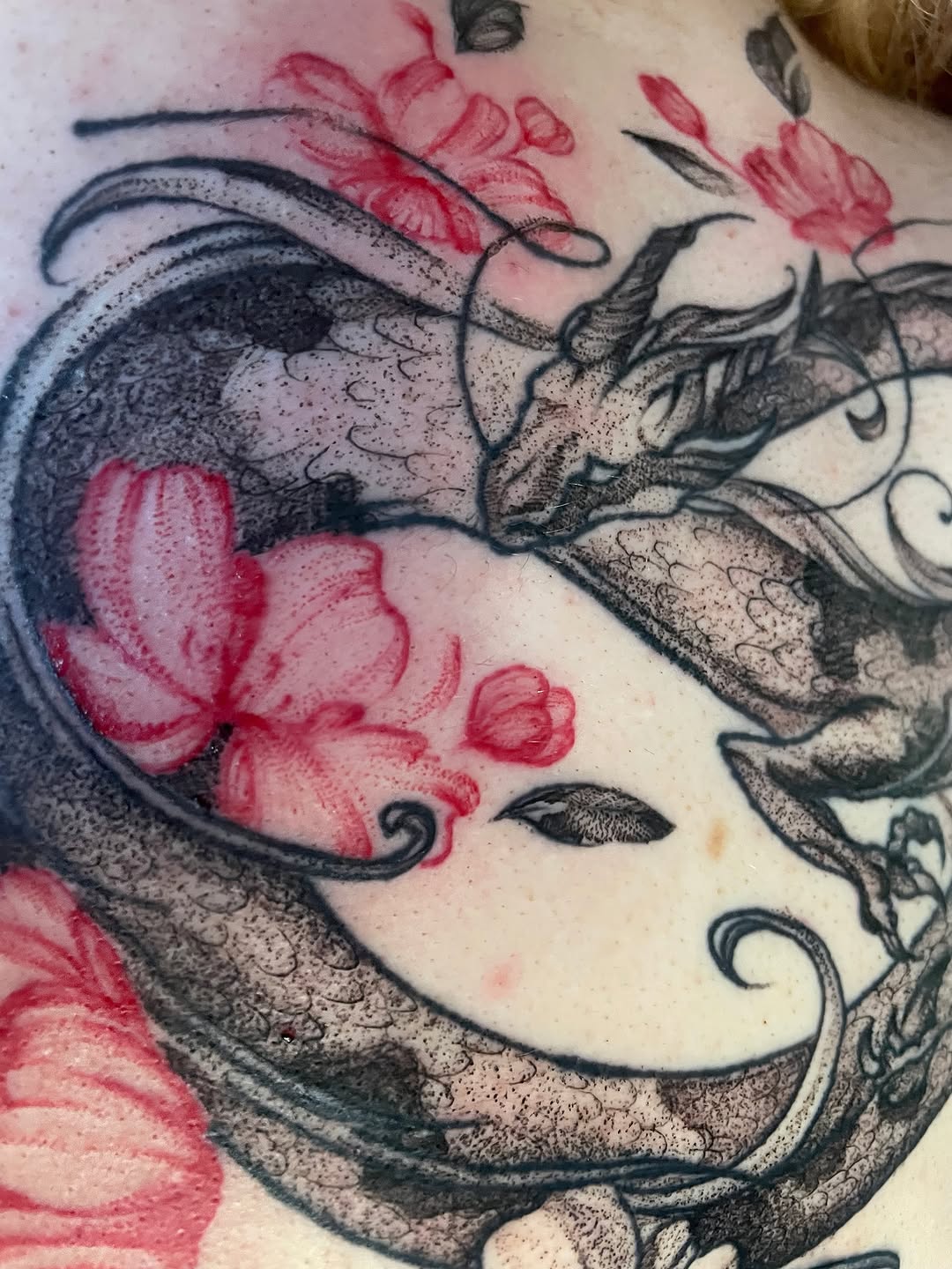 Tattoo by @egirotto.art — japanese_irezumi, dotwork