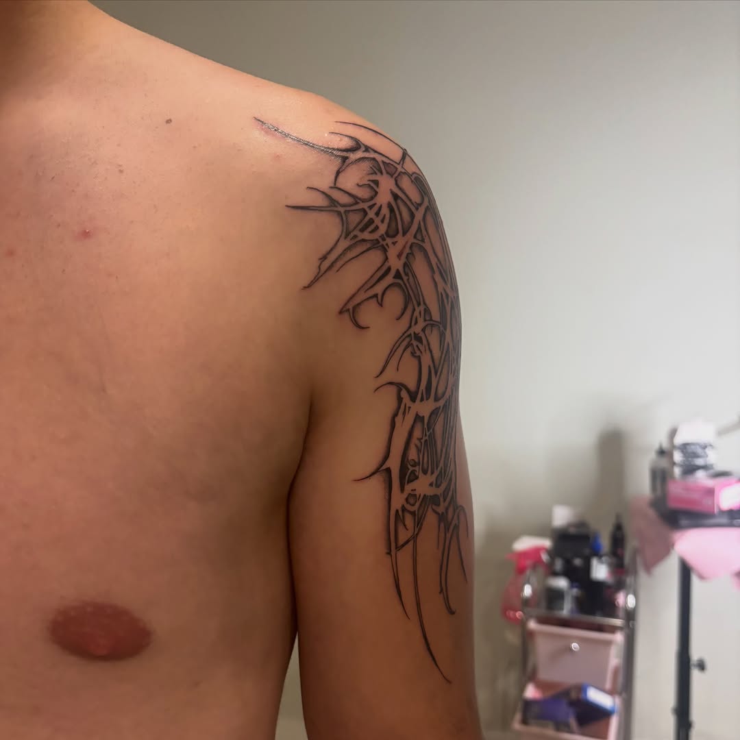 Tattoo by @miffythereaper — blackwork