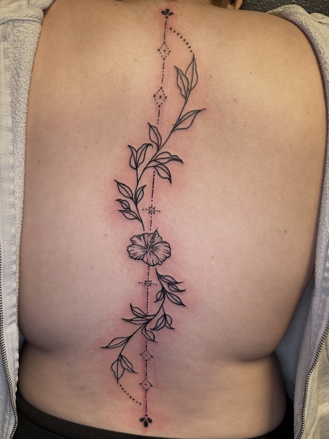 Tattoo by @erh_mer_gerd โ fine_line, illustrative