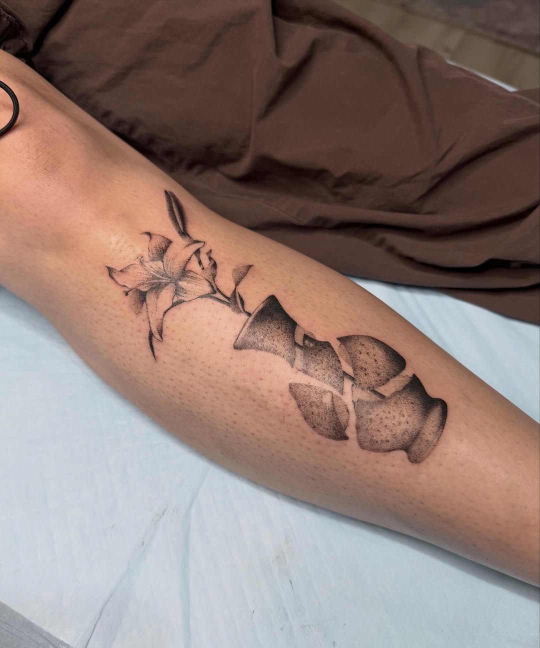 Tattoo by @oneheavytatty — black_and_grey
