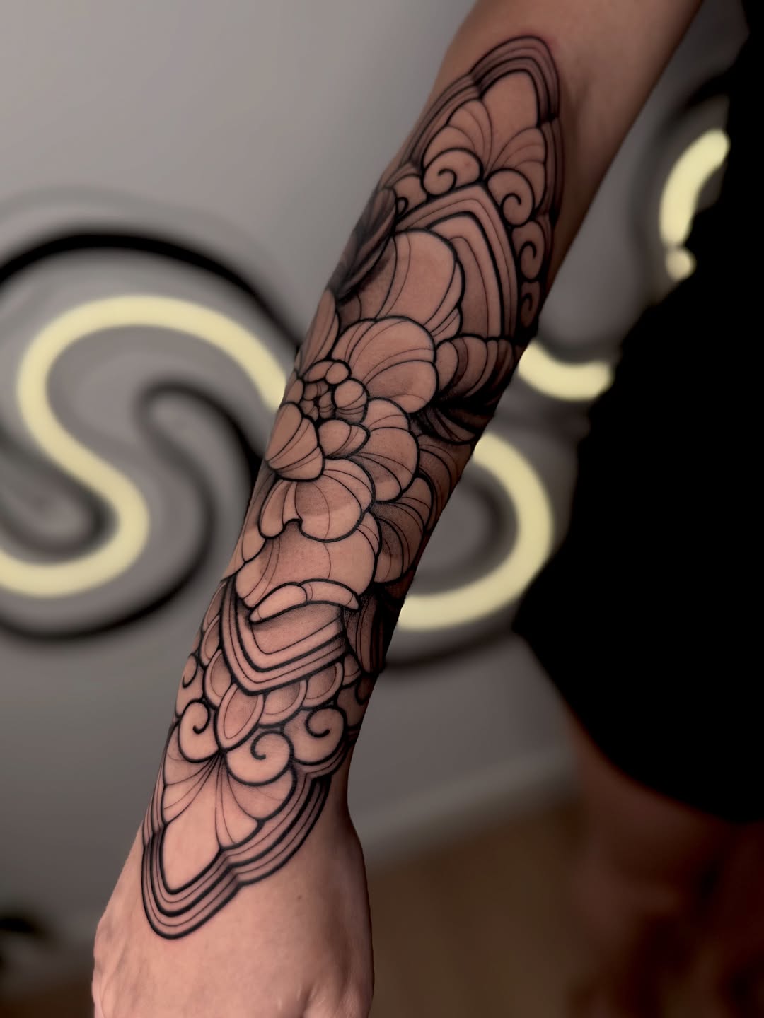 Tattoo by @blattattoo โ blackwork, ornamental