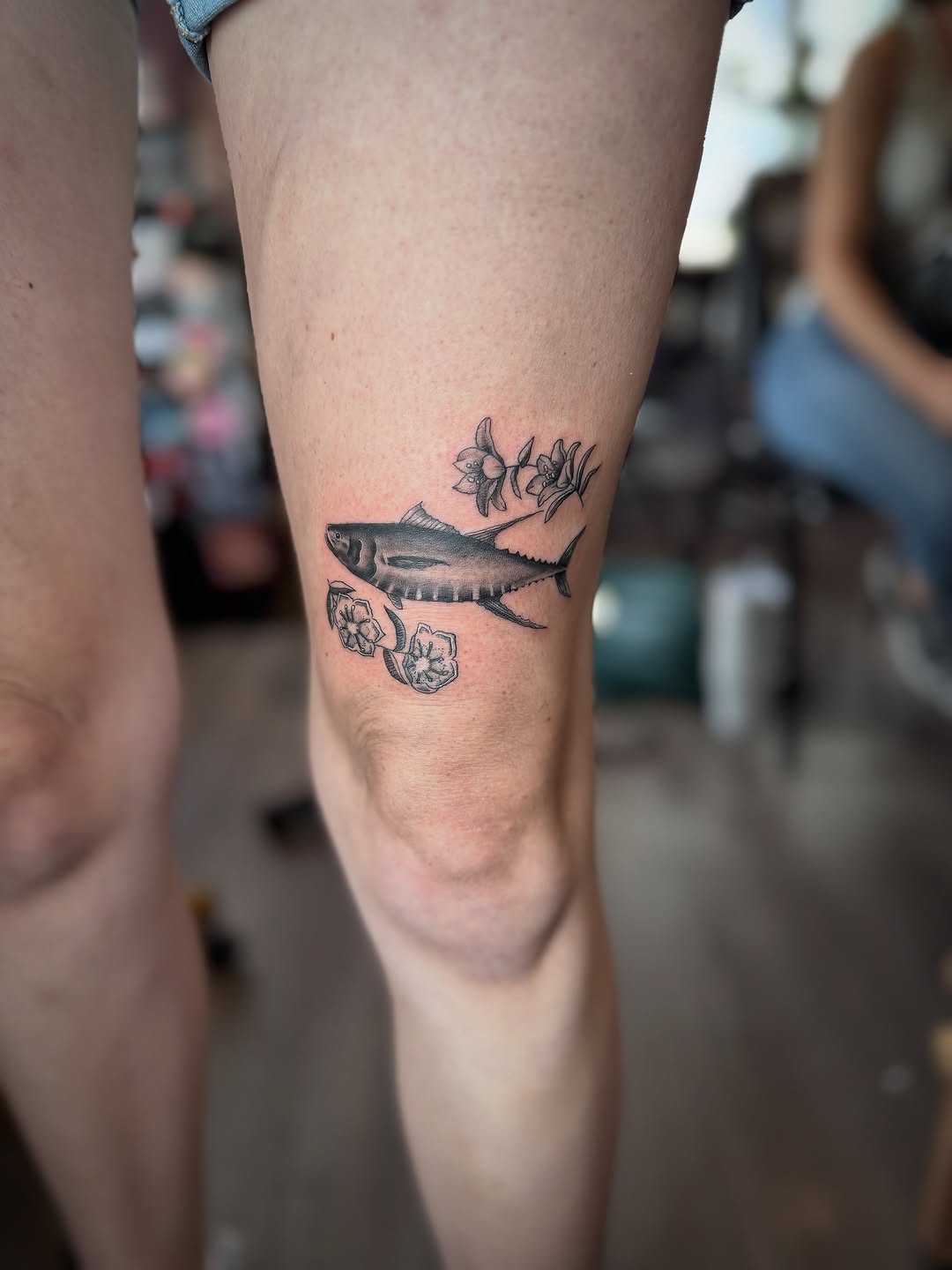 Tattoo by @honeyssweettattoos β black_and_grey