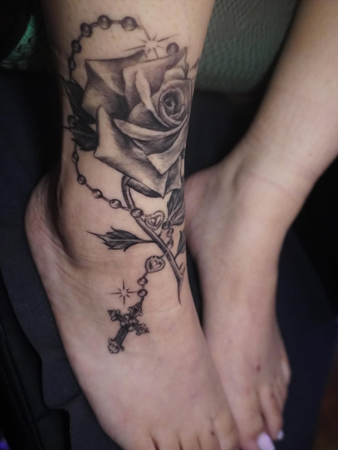 Tattoo by @reytatu โ black_and_grey, realism
