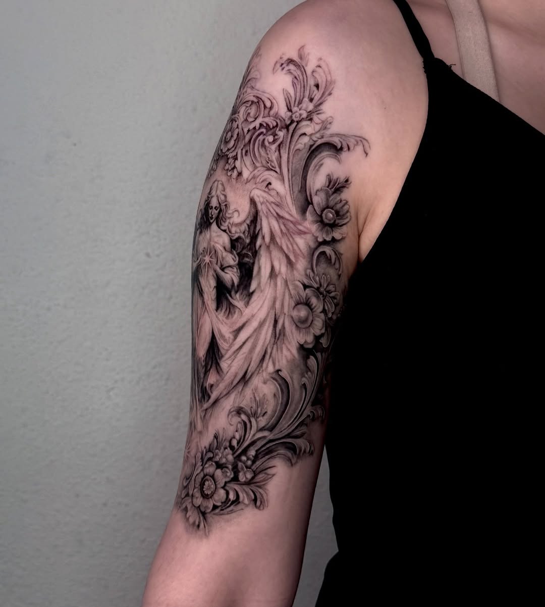 Tattoo by @tatt2dlaluna — black_and_grey, realism