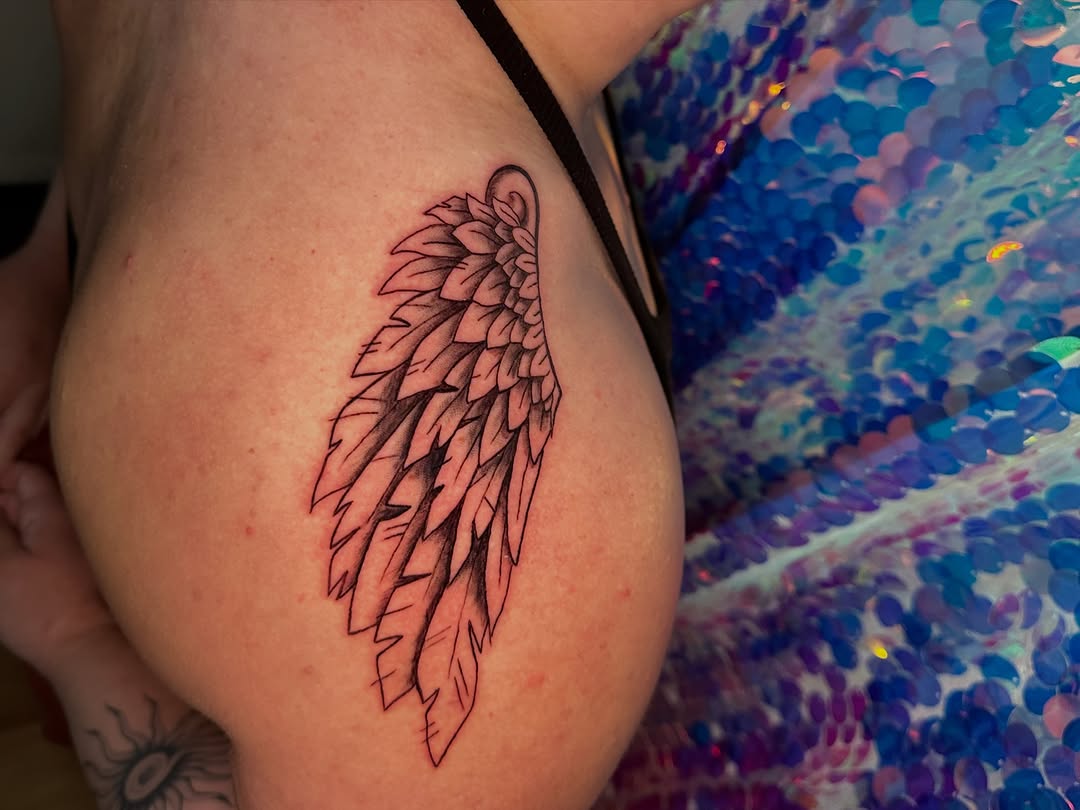 Tattoo by @t4ttattoo โ blackwork
