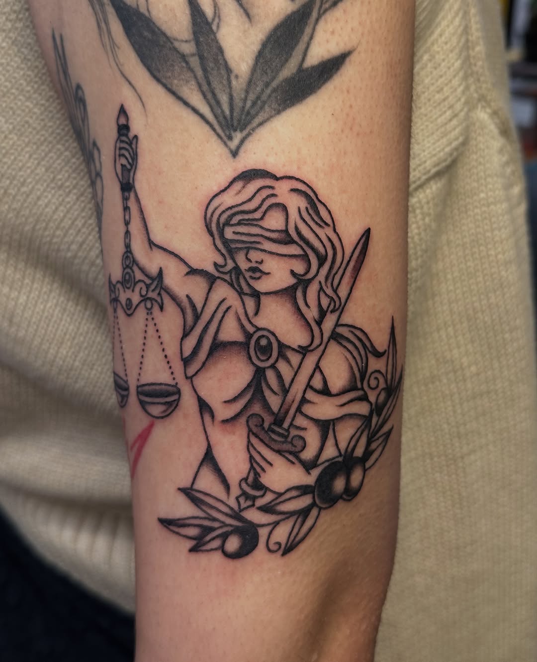 Tattoo by @eggtattooer — american_traditional, illustrative