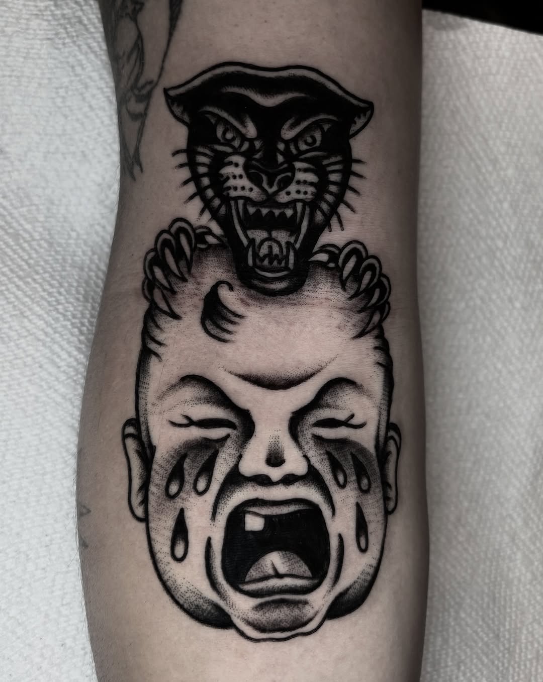 Tattoo by @chavolui_tattoos — american_traditional, blackwork
