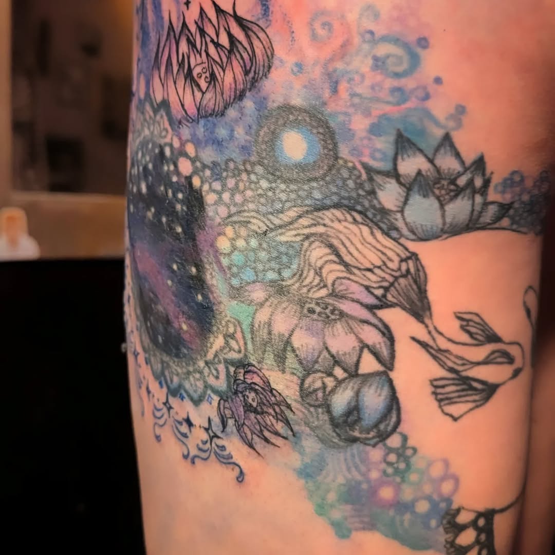 Tattoo by @sarah.pi.tattoo — illustrative, watercolor