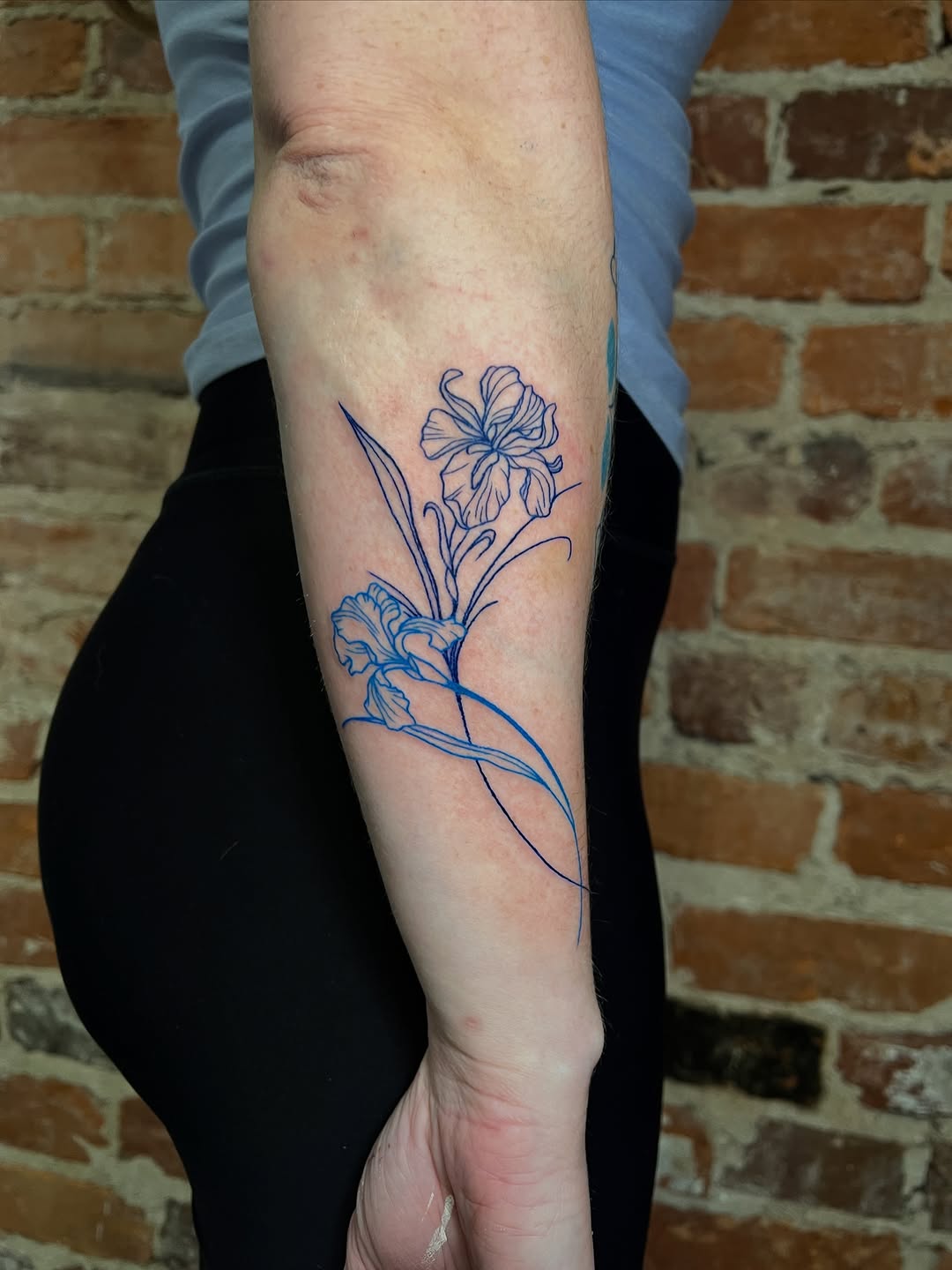 Tattoo by @uncomfycomfort โ fine_line, illustrative