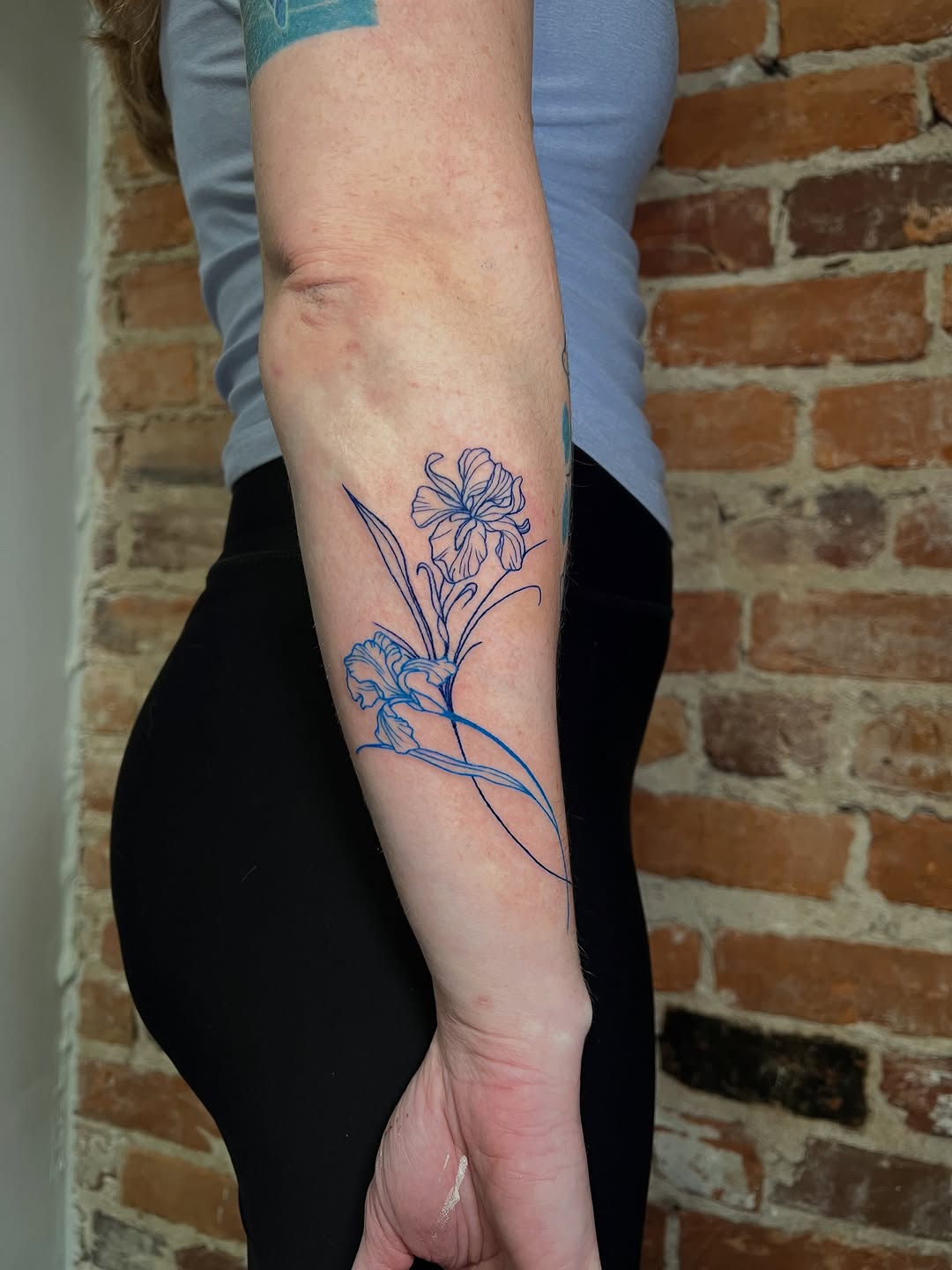 Tattoo by @uncomfycomfort โ fine_line, illustrative