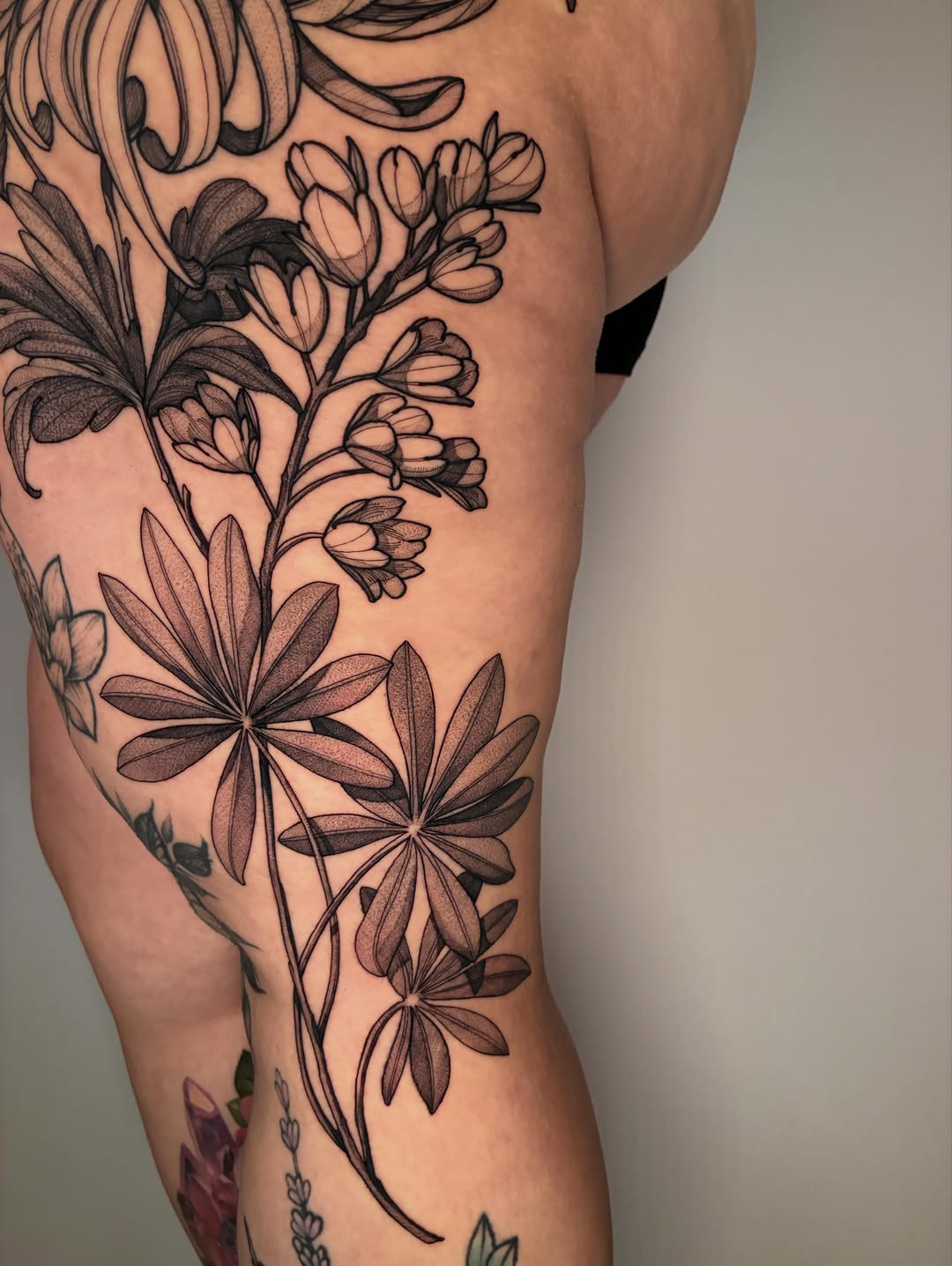 Tattoo by @caroljackytattoos — black_and_grey, dotwork