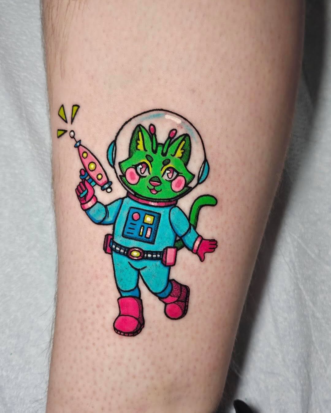 Tattoo by @grayscaleskies — new_school