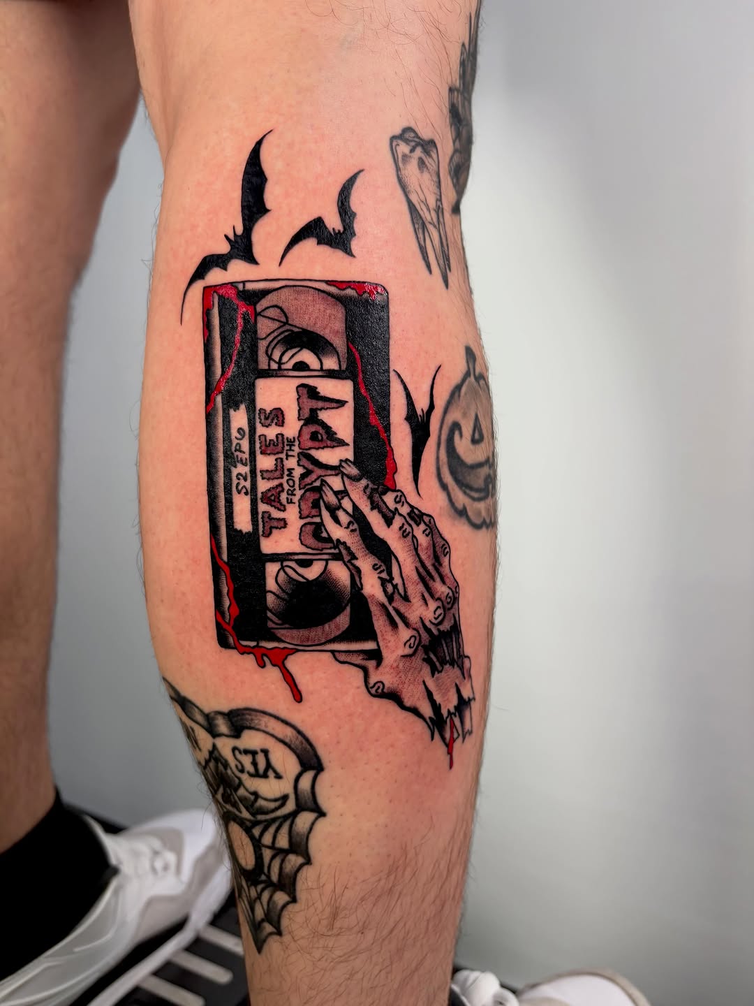 Tattoo by @loreleitats — american_traditional
