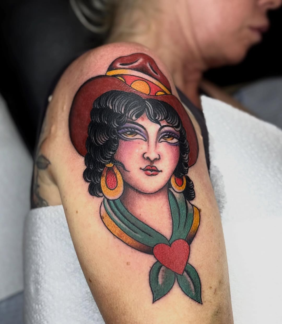 Tattoo by @domlibretti — american_traditional, illustrative
