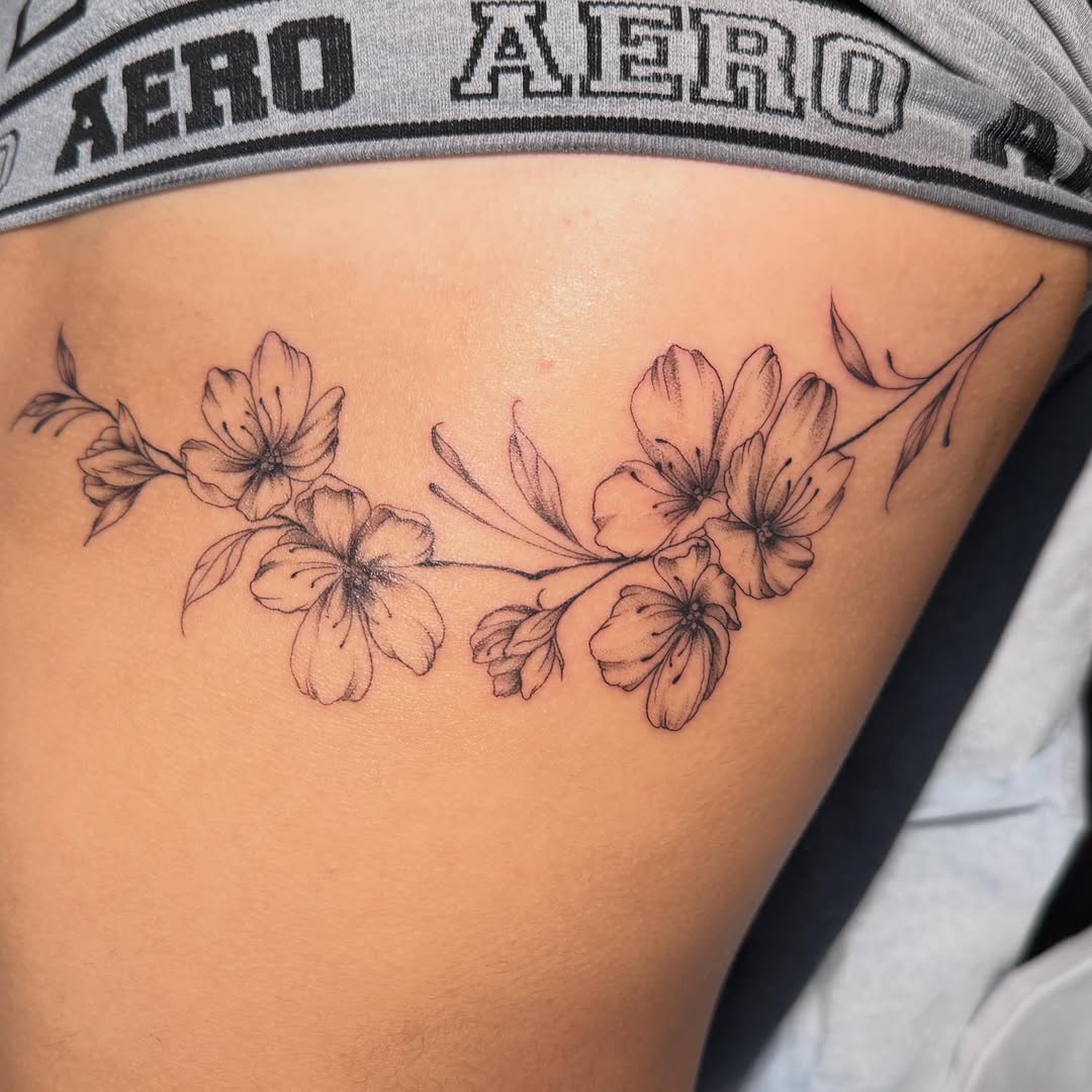 Tattoo by @artt.tattoos — fine_line