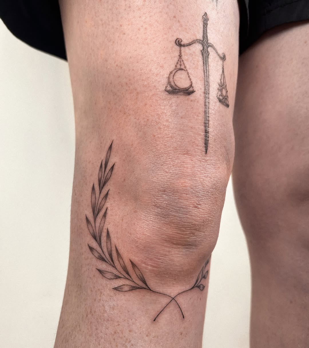 Tattoo by @hellymarch_tattoo โ fine_line