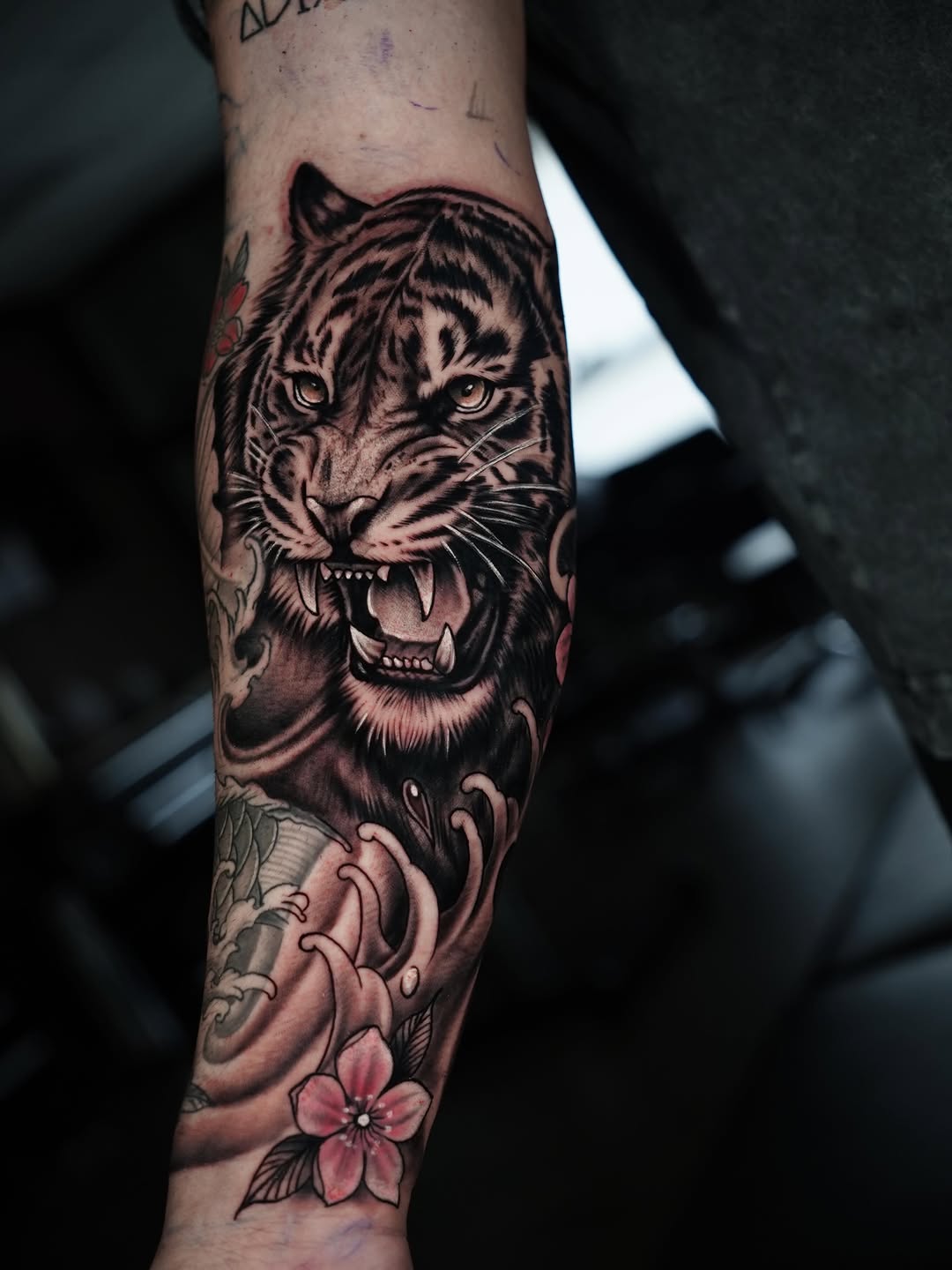 Tattoo by @gemmatattoooficiall — realism, japanese_irezumi