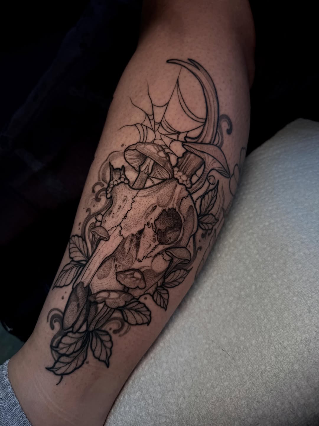 Tattoo by @cactihannah — blackwork