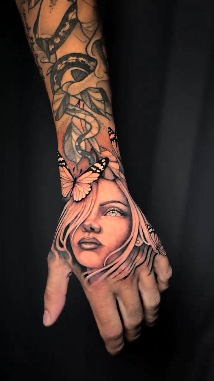 Tattoo by @andyrose_tattoo — black_and_grey, illustrative