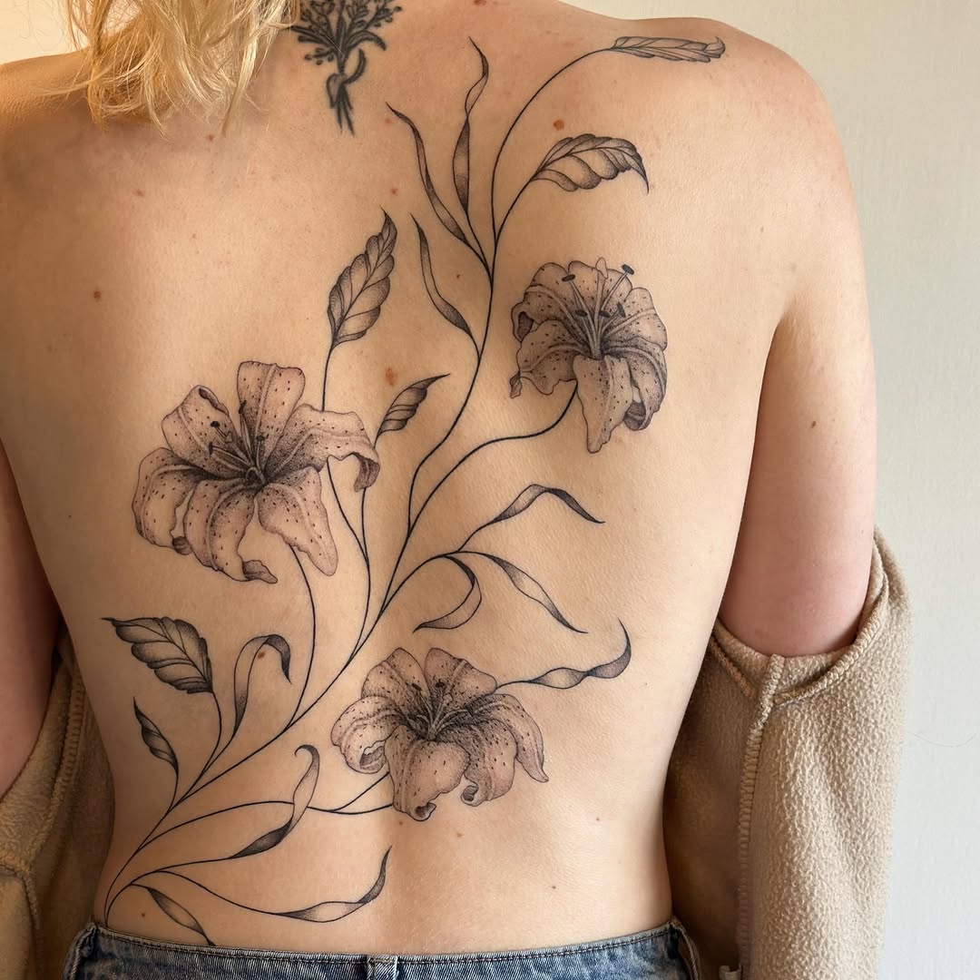 Tattoo by @scaktats โ fine_line