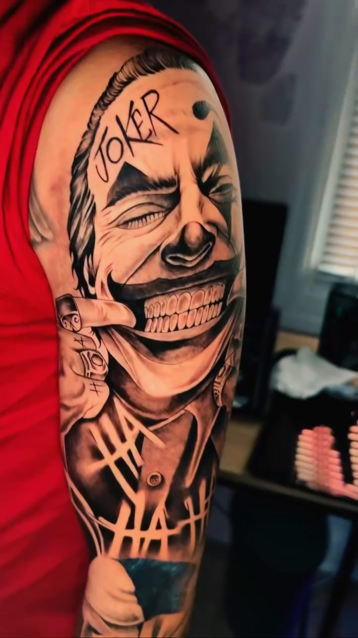 Tattoo by @deniscastrotattoo — illustrative, black_and_grey