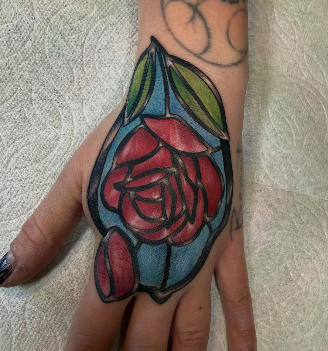 Tattoo by @alternativeyouniverse β american_traditional