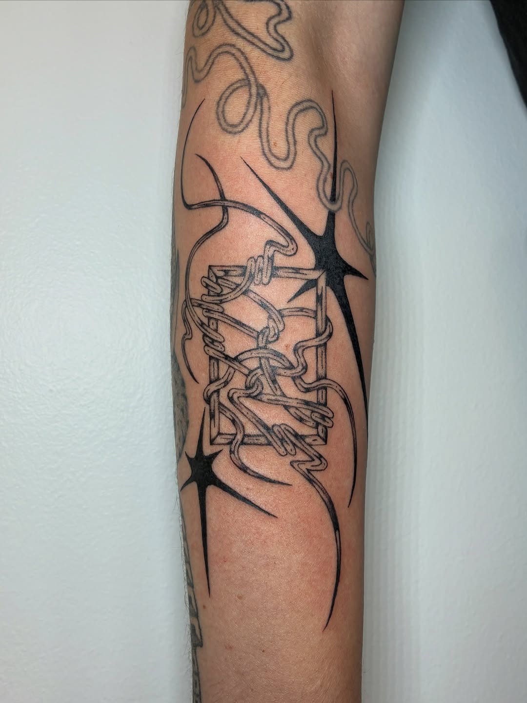 Tattoo by @sess_world — blackwork