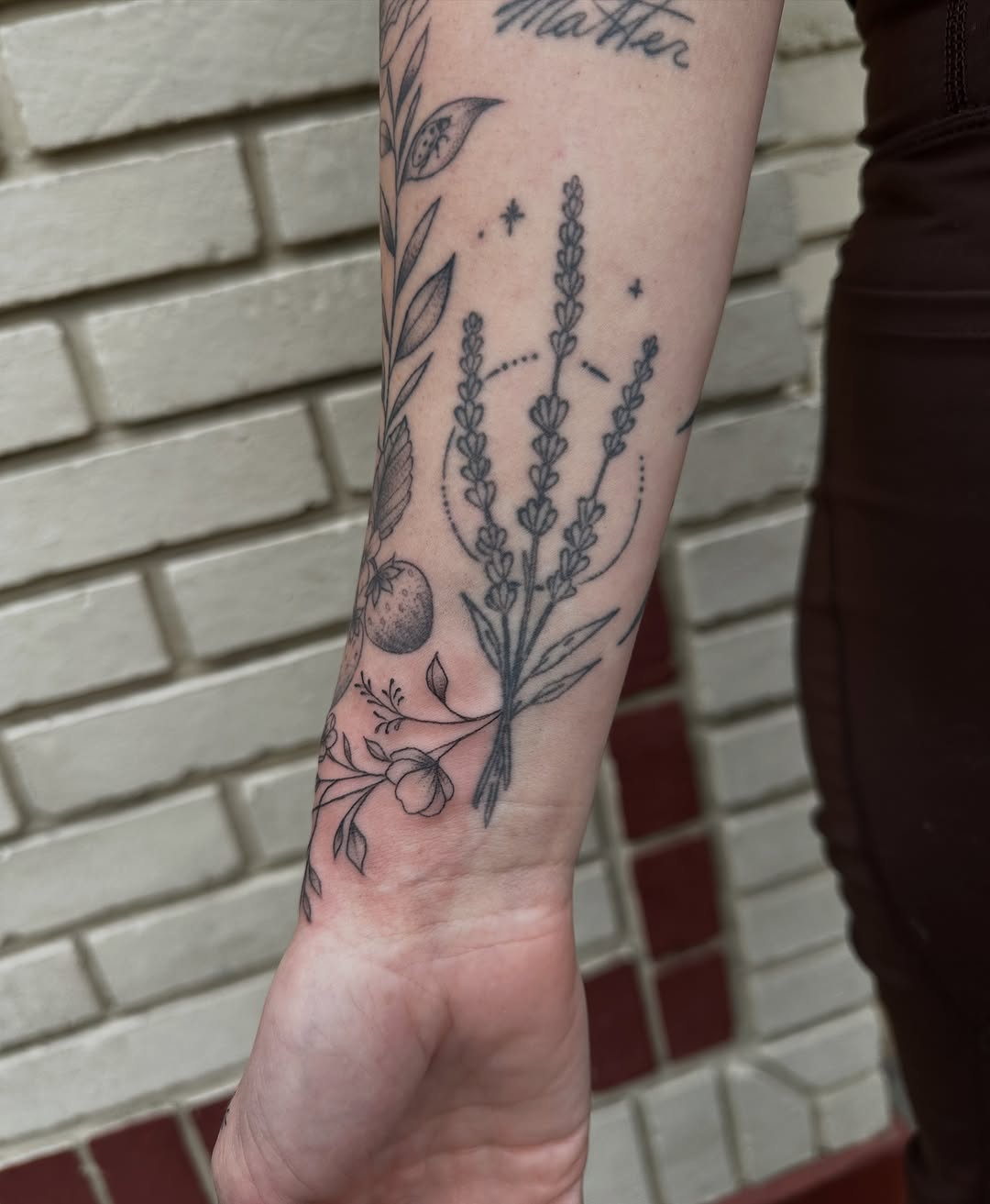 Tattoo by @lauren_delizza — fine_line, botanical