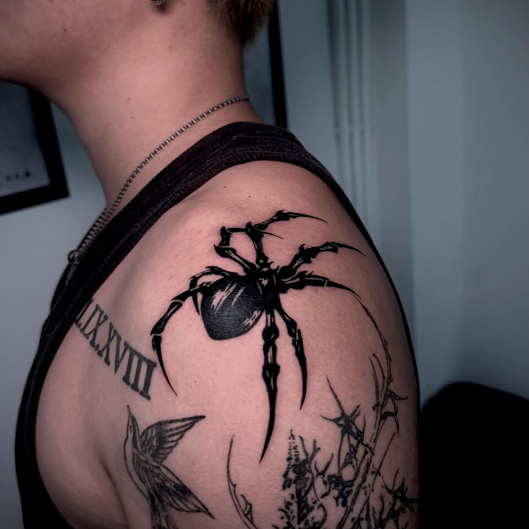 Tattoo by @_c._.yt_ โ blackwork