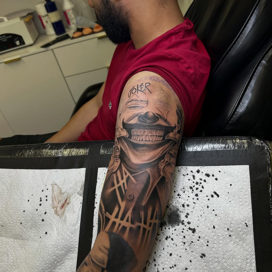 Tattoo by @deniscastrotattoo — realism, black_and_grey