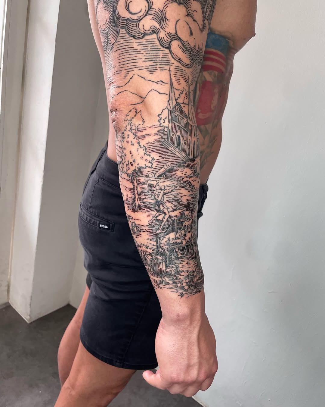 Tattoo by @5.5volt_tattoo — blackwork