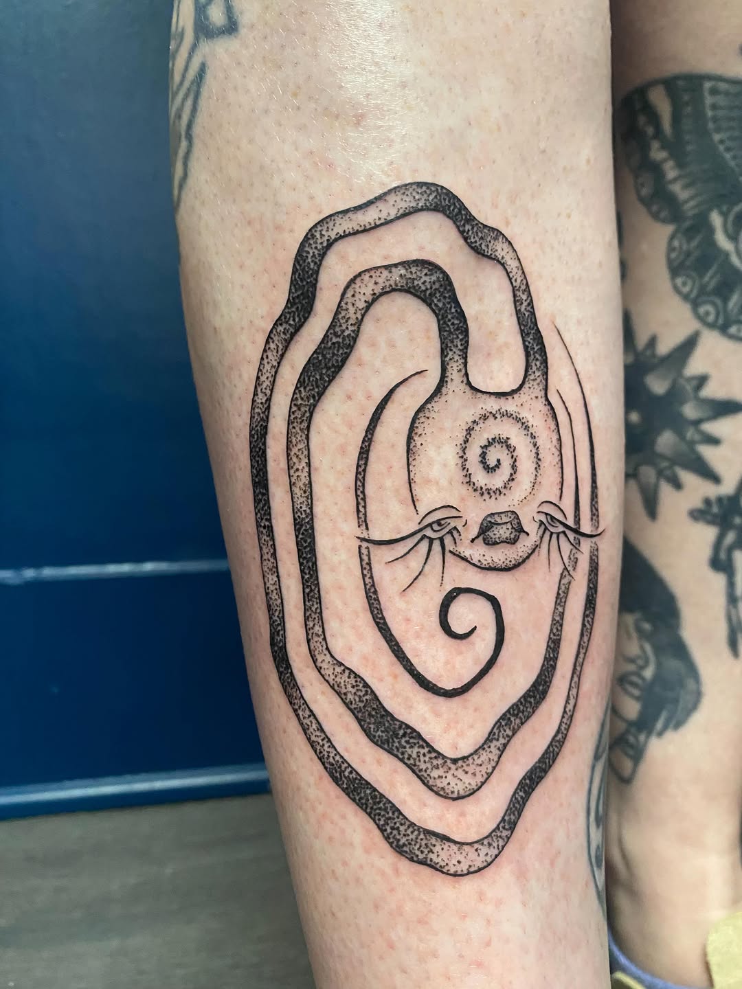 Tattoo by @rappart_ — dotwork