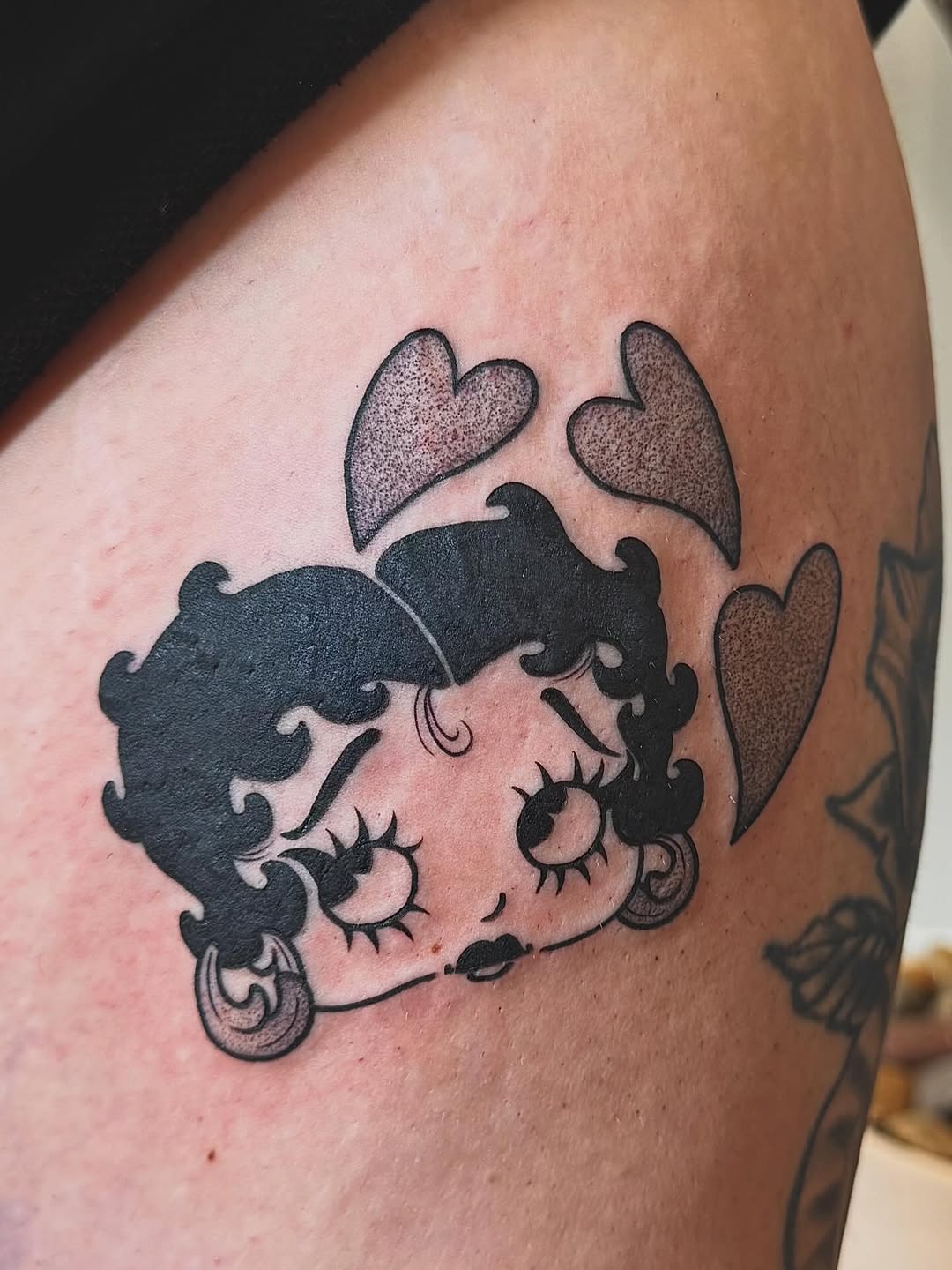 Tattoo by @stefanytattoos — american_traditional, illustrative