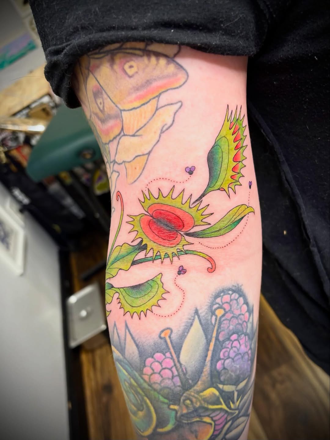 Tattoo by @harmo.ink — illustrative, new_school