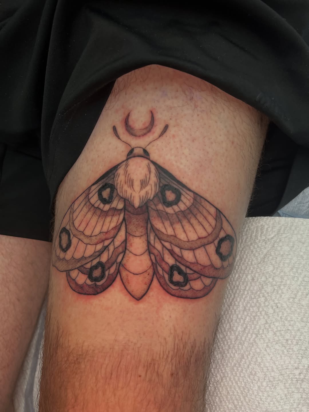 Tattoo by @legslietattoos_ — black_and_grey