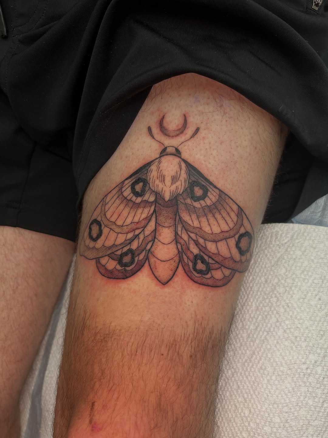 Tattoo by @legslietattoos_ — black_and_grey
