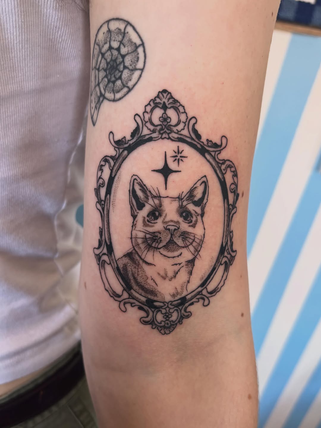 Tattoo by @ginkgo_inkk β black_and_grey