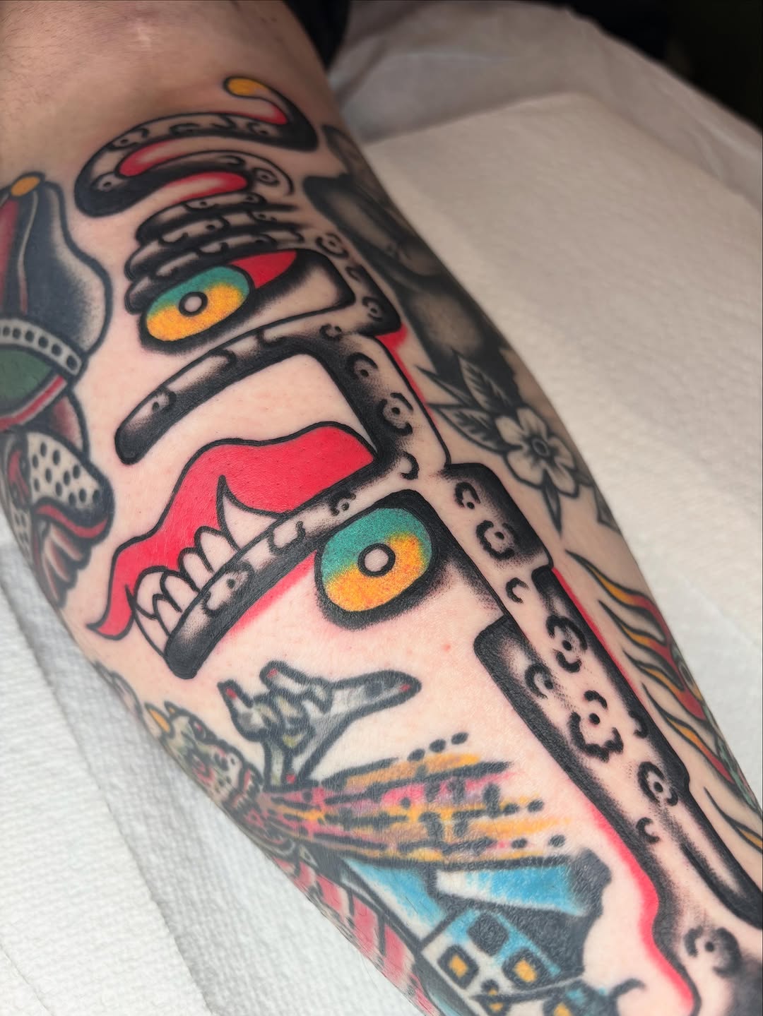 Tattoo by @alexsublett_tattoo โ american_traditional, illustrative