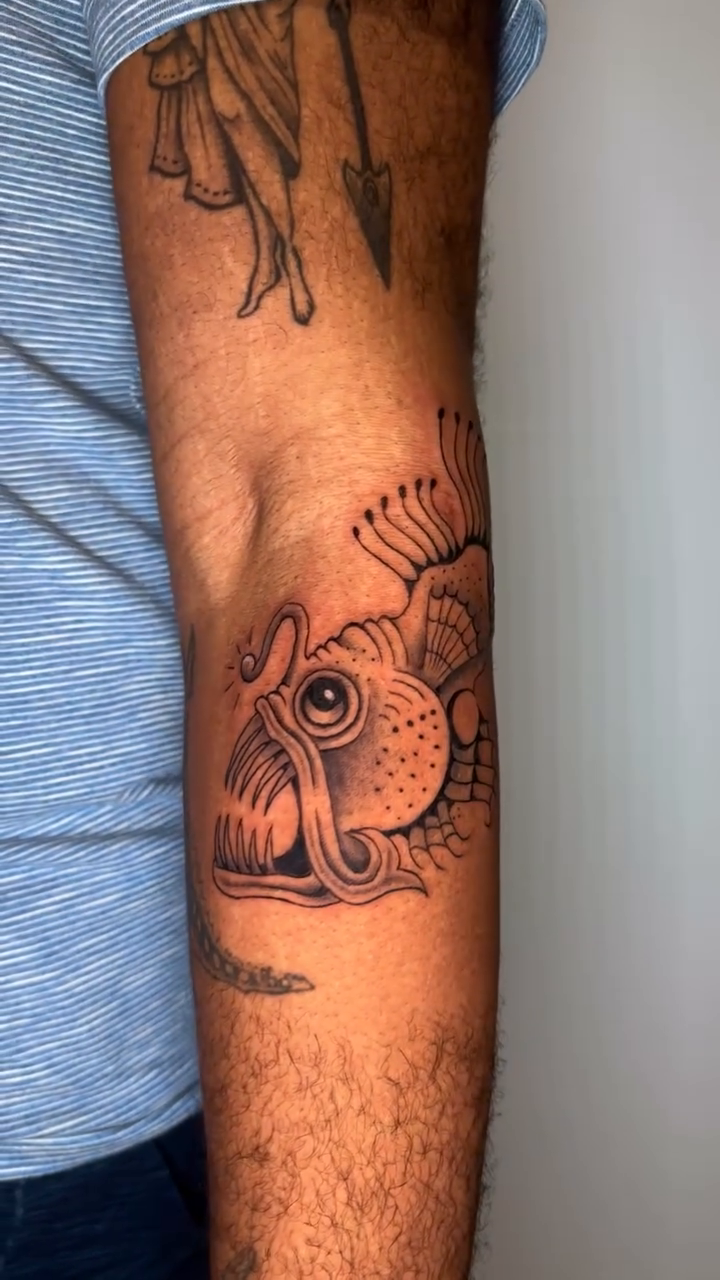 Tattoo by @jojorosetattoos — american_traditional