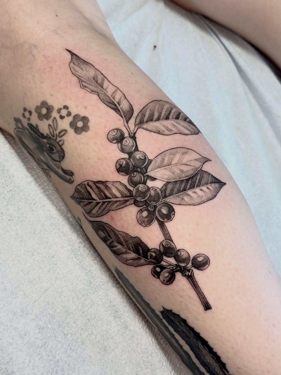 Tattoo by @jesskuesperttattoo — black_and_grey, realism