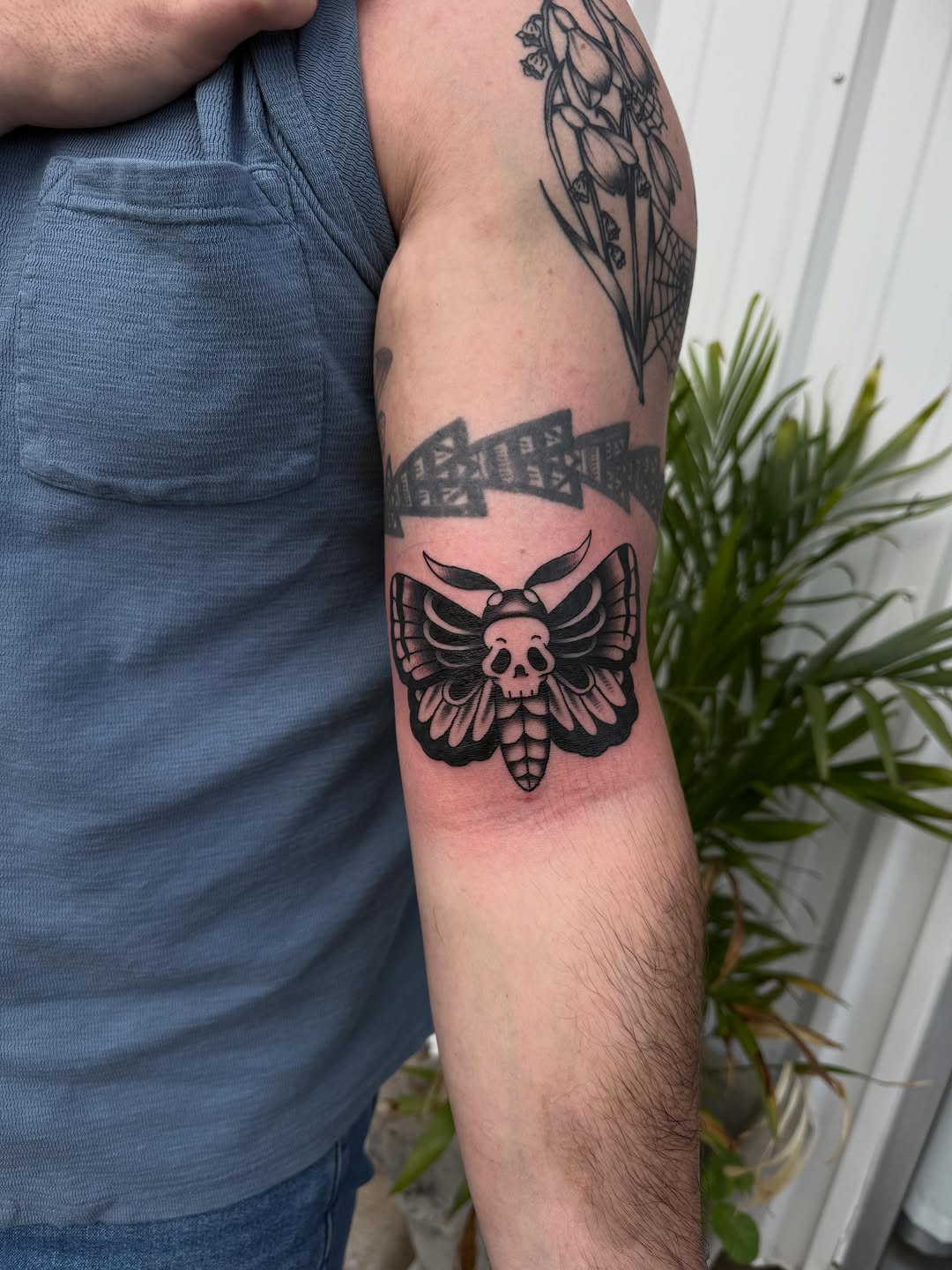 Tattoo by @tankiesfrattoos — american_traditional, blackwork